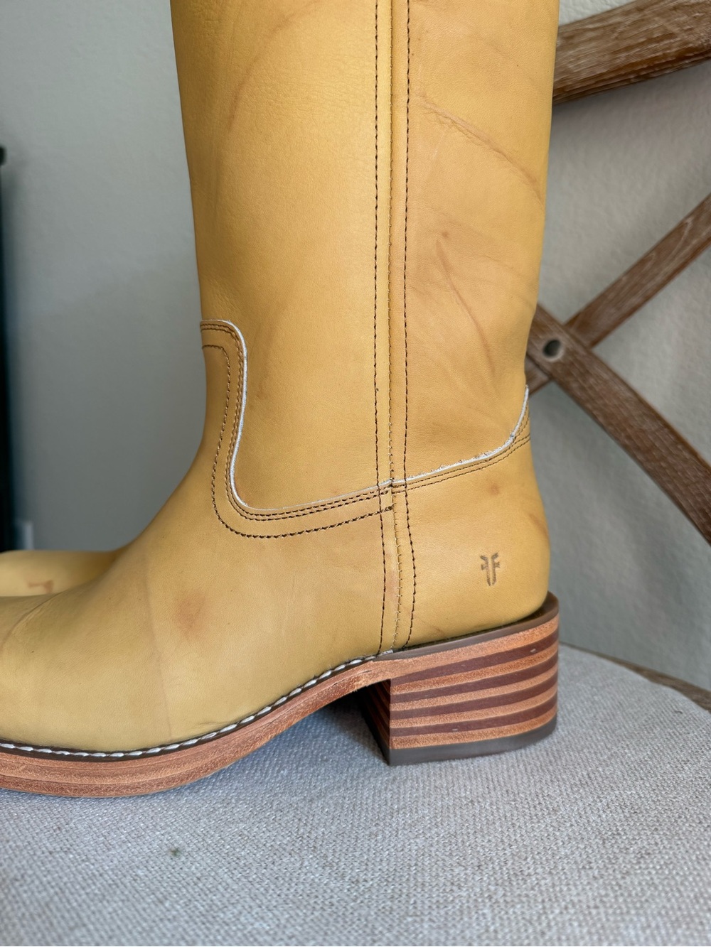Frye Campus 14L Boots banana - Picture 4 of 8